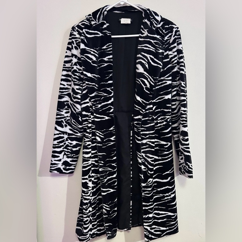 Vantage Black Market zebra coat size 2